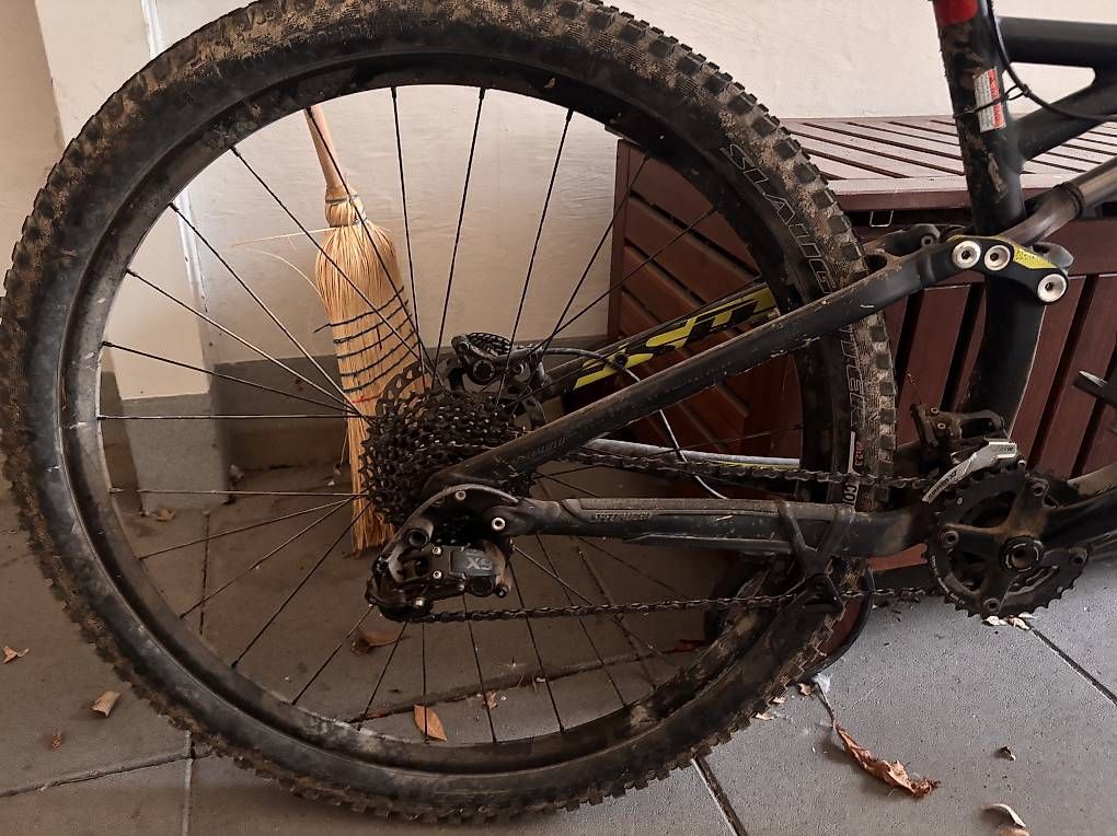 Velos: specialized stumpjumper evo 2015 – Gebraucht aus Aarau von  3