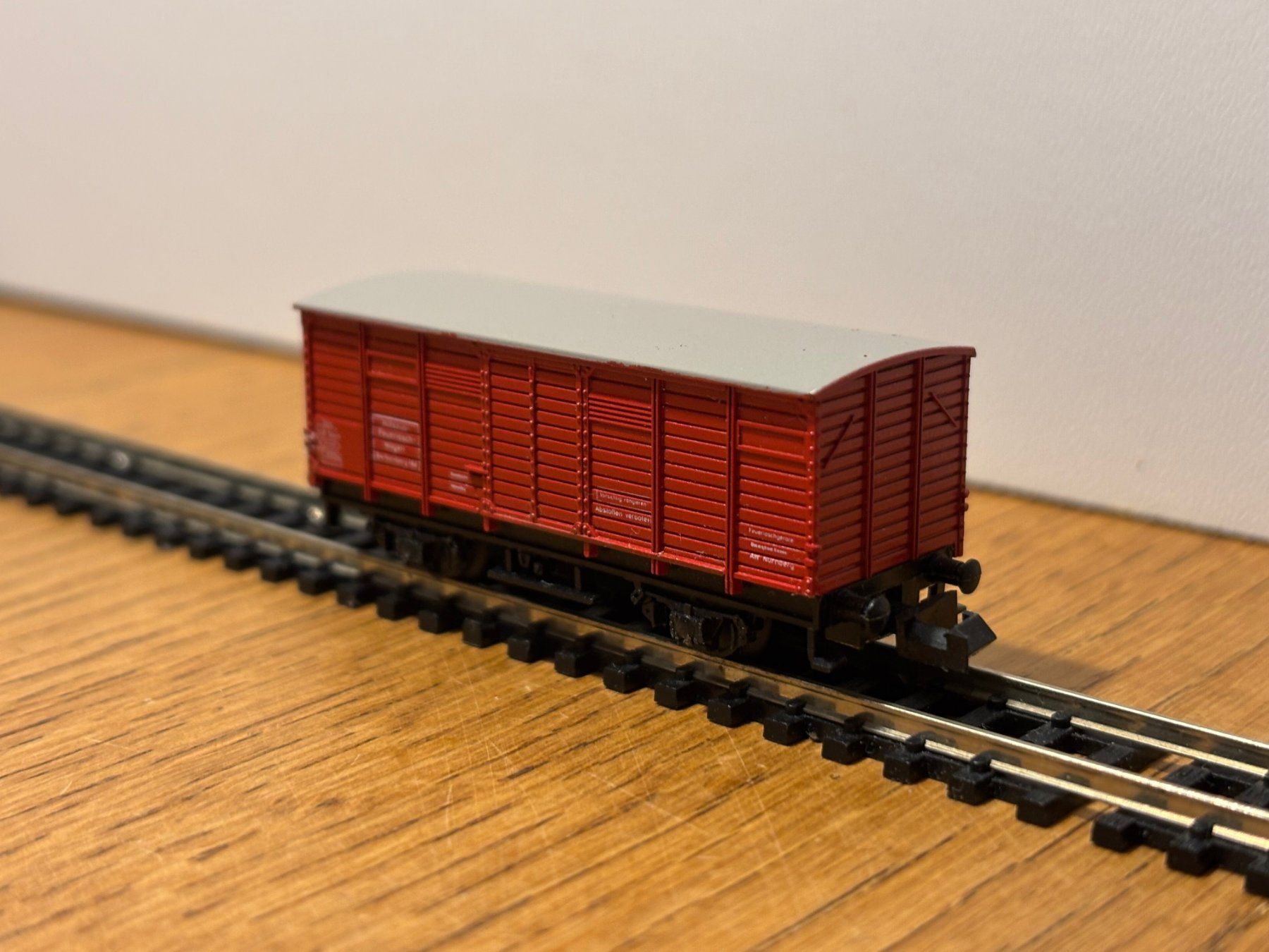 Modellini di ferrovie: *L1329: Güterwagen (Spur N) – Usato da Birsfelden venduto da Birs_25