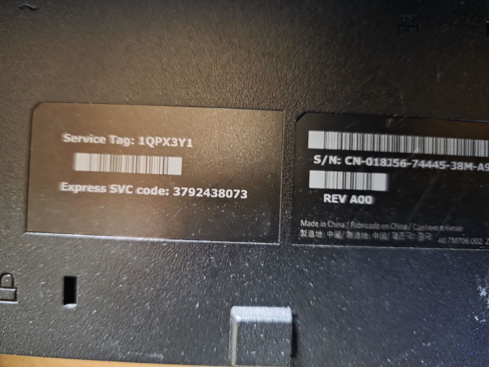 Dell Monitor: Monitor Dell U2713HM 27" 27 zoll – Usato da Oberriet SG venduto da artie3000 1