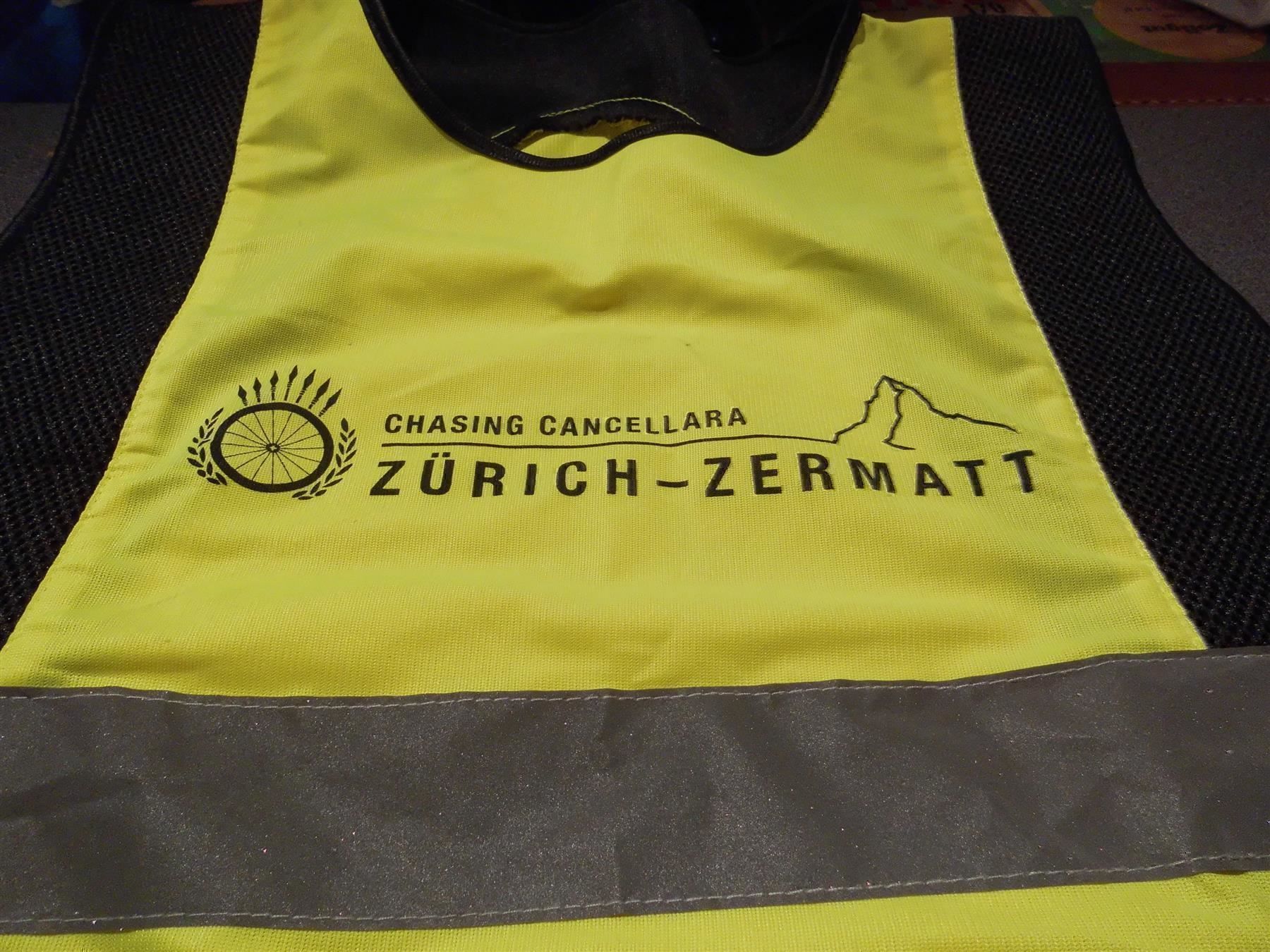 Schutz & Schoner: Sicherheitsweste, One Size, Chasing Cancellara – Gebraucht aus Zürich von Motzkuh 1