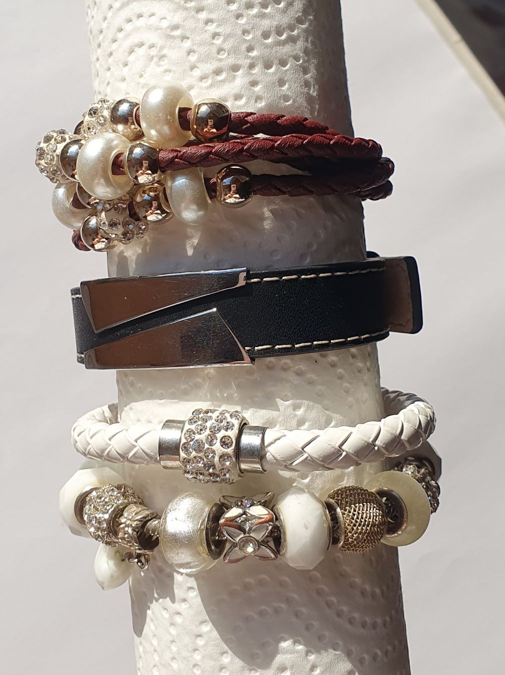 Armbänder & -reifen: Verschiedene Armbänder – Gebraucht aus St. Margarethen TG von Schachmatt