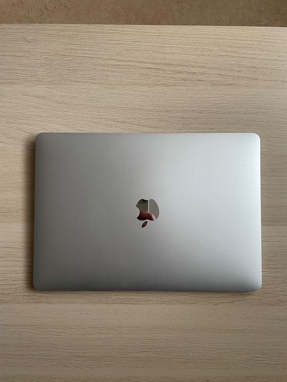 13-inch MacBook Air with Apple M1 chip 256GB SS | Kaufen auf Ricardo