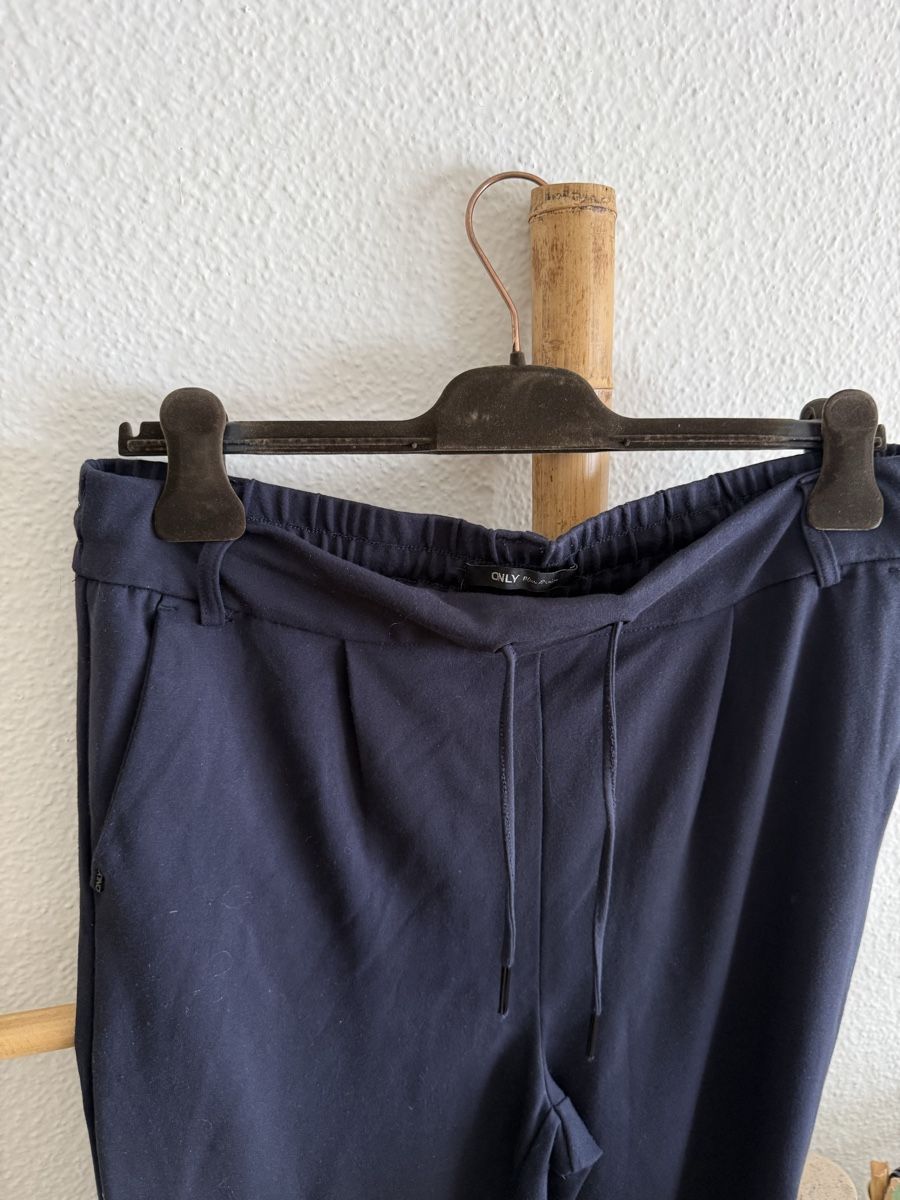 Only Pantalons: Stoffhose Only Gr. L – D'occasion à Meilen par NHirs96 1