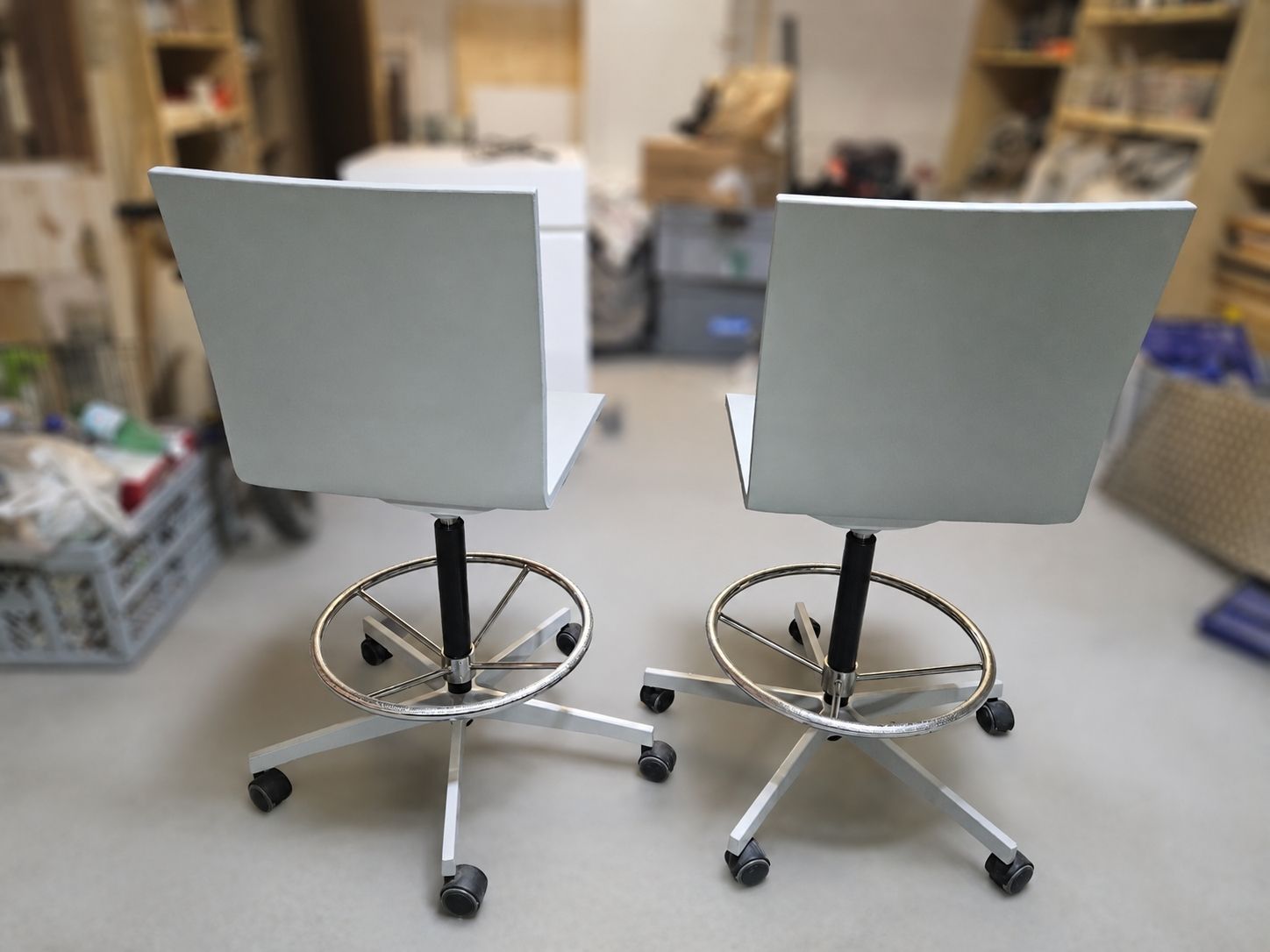 Vitra Hocker: Verkaufe 2 originale Vitra 202 Design-Hocker. – Gebraucht aus Seuzach von Kirsten-Umbau 1