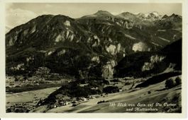 Blick von Sarn auf Piz Curver und Muttnerhorn