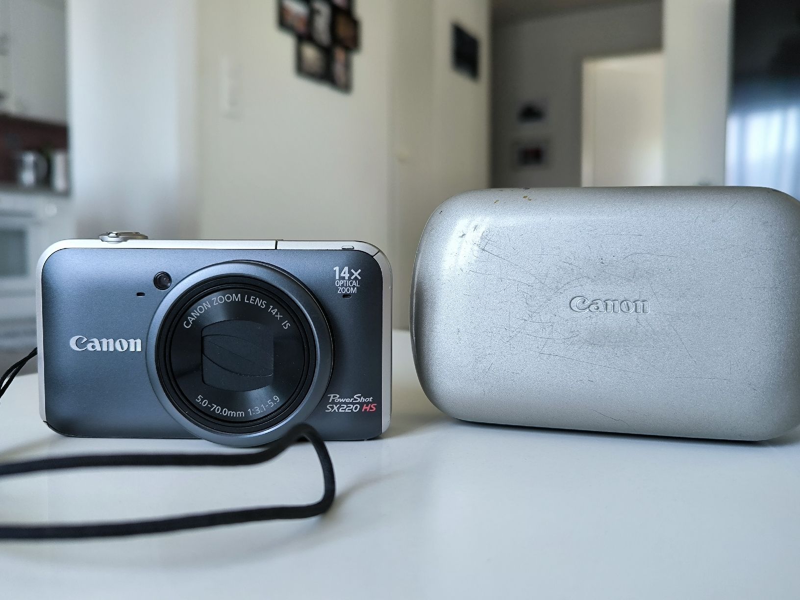 Canon Fotocamera: Canon powershot  SX-220 HS – Usato da Riaz venduto da vanucaptures