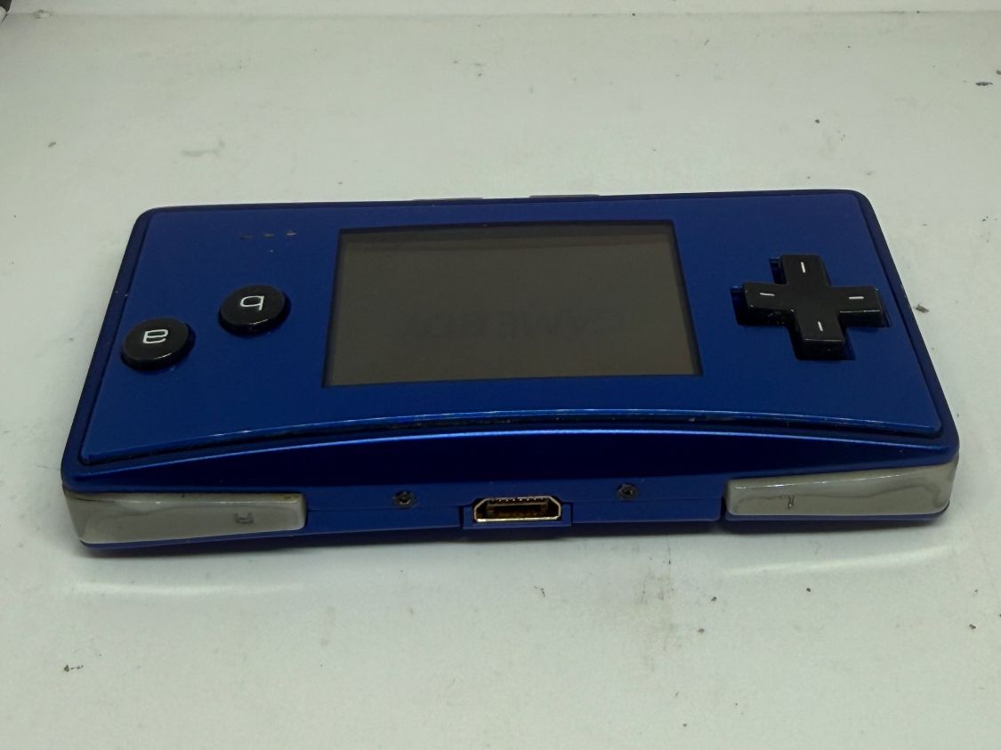 Nintendo Console: Micro Gameboy blau Nintendo – Usato da Dietlikon venduto da NESFEVER 1