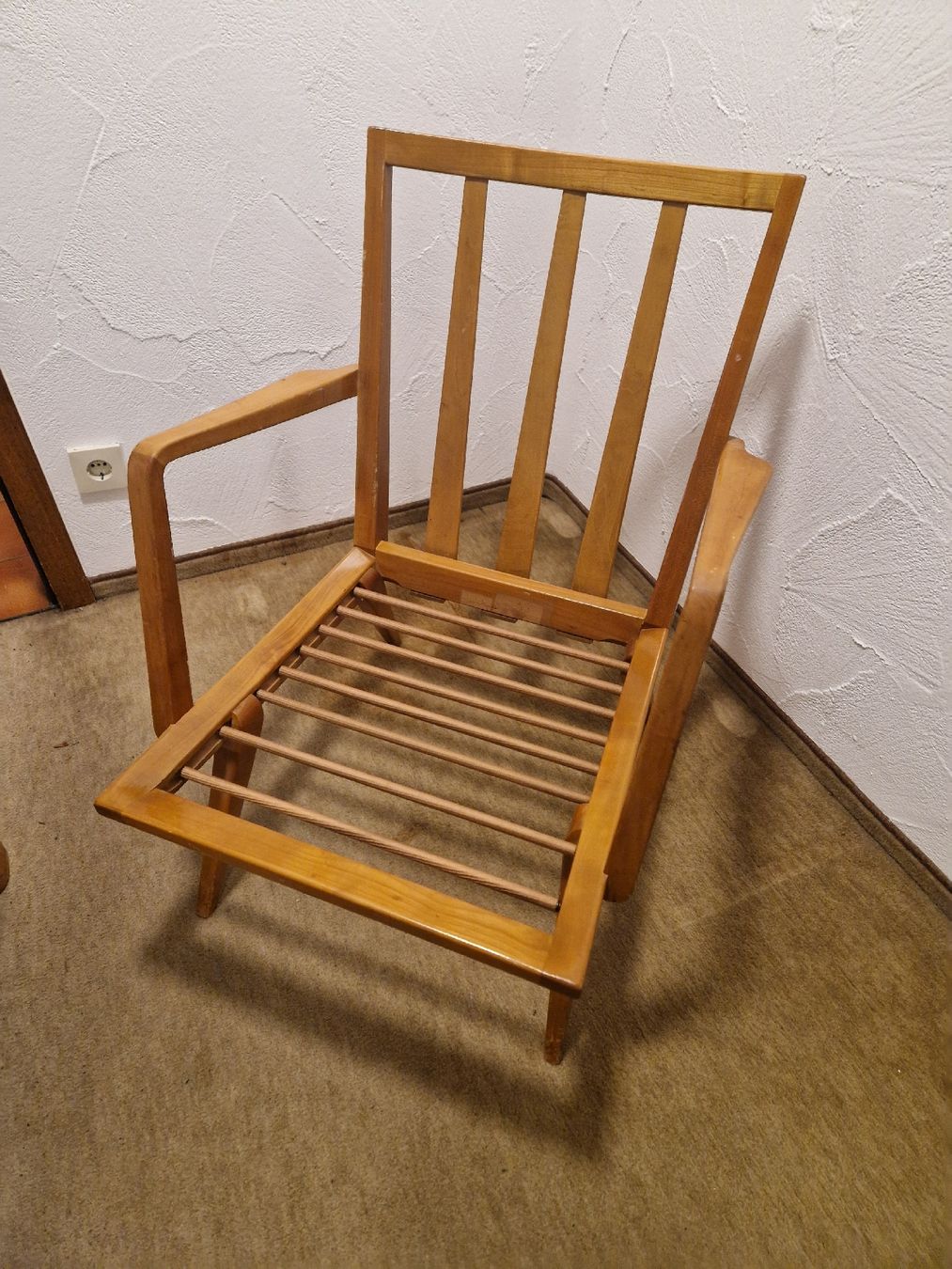 Knoll Sessel: Sessel Knoll Antimott Holz Original – Gebraucht aus Niederweningen von christinagrieshaber 1