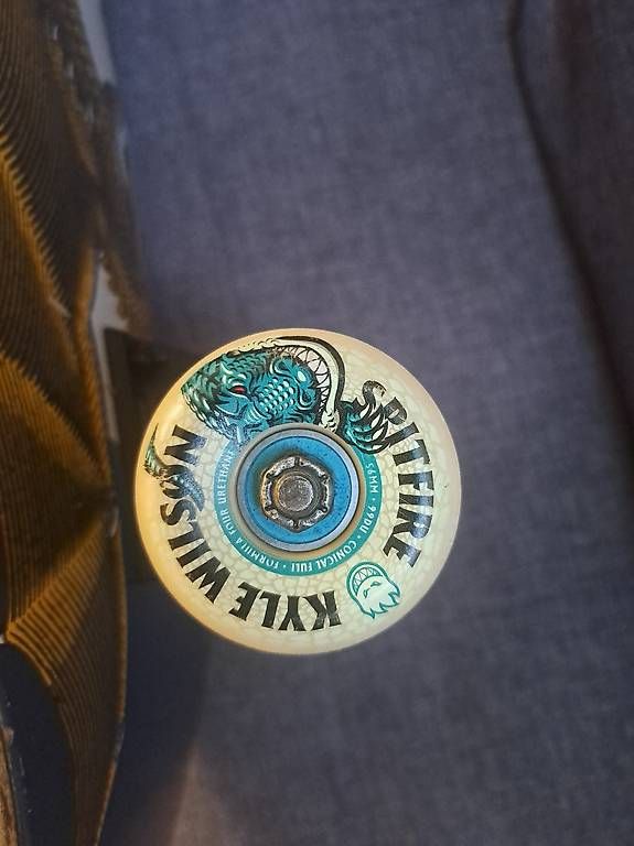 Skateboards: Profi Skateboard  Thunder Trucks / Spitfire Wheels – Usato da Rikon im Tösstal venduto da MTremp 2