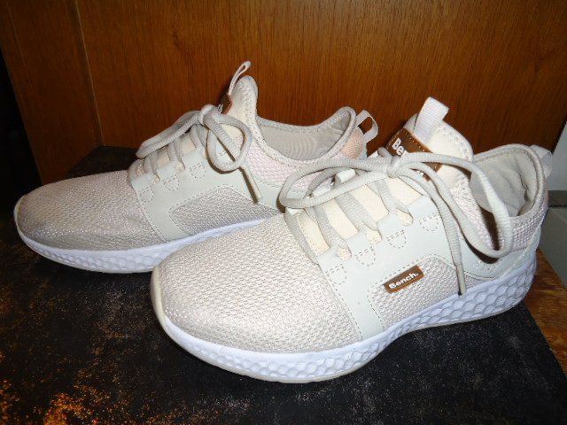 Bench Chaussures femmes: Bench Damen Sneakers Grösse 39 – D'occasion à Zürich par liquidation-cobra 2