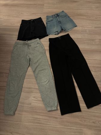 4 Stk. Hosen-Set Gr. XS/32