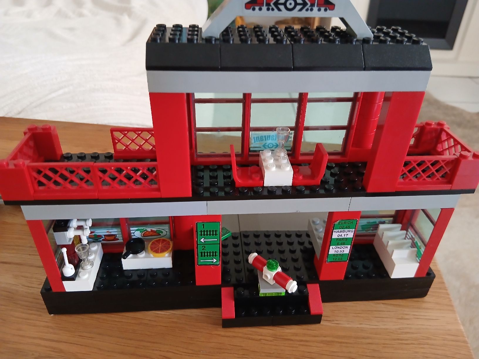 Lego Kit di costruzioni: Lego Set 4556 Güter-Bahnhof – Usato da Bonstetten venduto da PixelFox 1