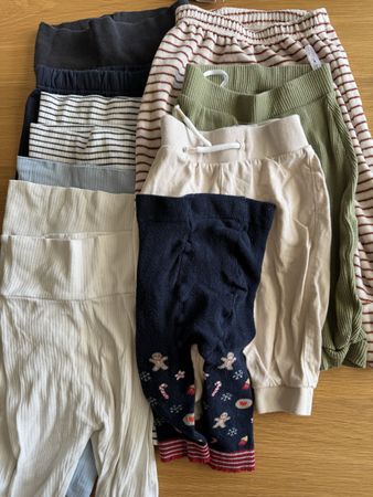 Kinderhosen Set verschiedene Farben guter Zustand