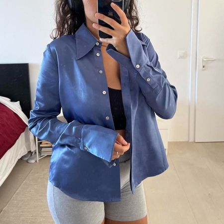 Edle, blaue Bluse, Gr. S