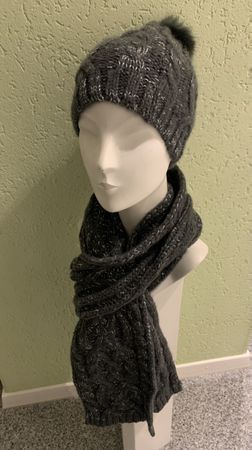 Schönes Set: Mütze und Schal, Anthrazit/Lurex Silber