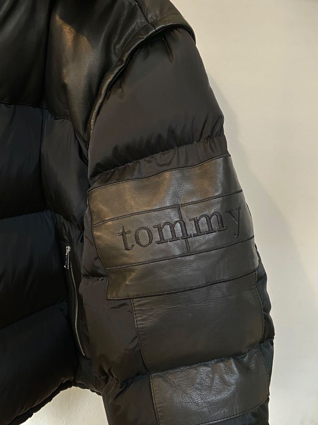 Tommy Hilfiger Giacche: Tommy Hilfiger Jacket – Nuovo (secondo la descrizione) da Biel/Bienne venduto da Sommer_17 7