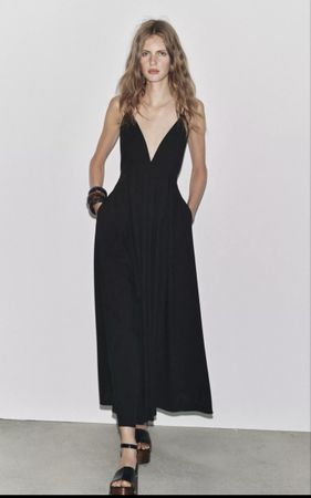 Schwarzes Maxikleid – V-Ausschnitt, Größe M(995)