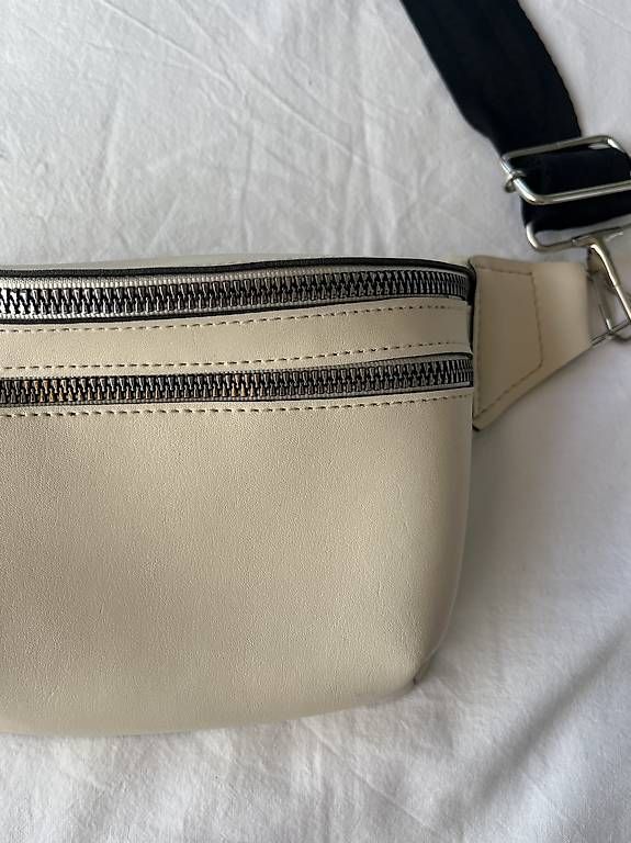 Borse da donna: Umhänge Tasche – Usato da Bern venduto da ela_hz6w 2