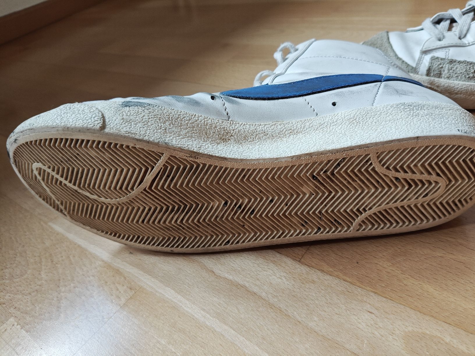 Nike Chaussures hommes: Nike Blazer Mid 77 Grösse 46 – D'occasion à Basel par Baze93 4
