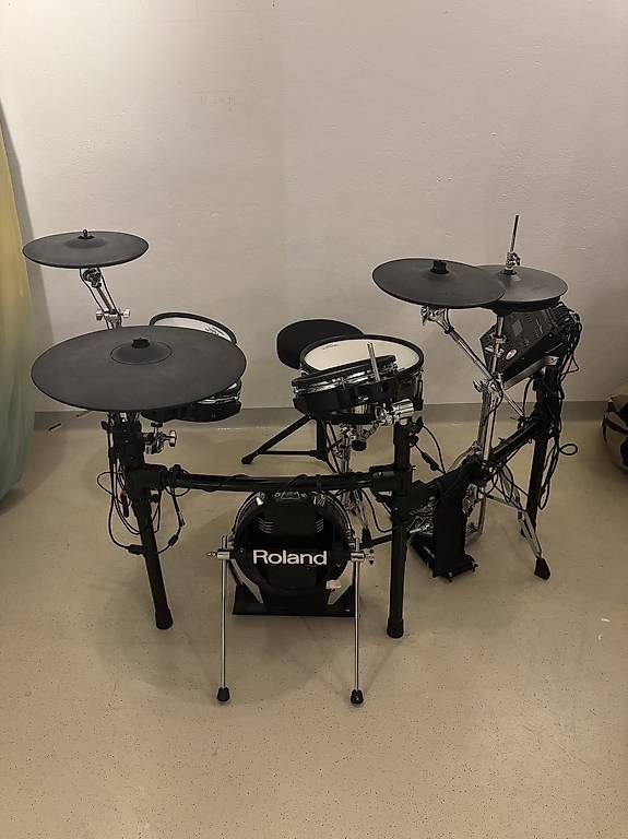 Roland Musikinstrumente: Roland TD-50 K + hardware – Gebraucht aus Satigny von NadDid