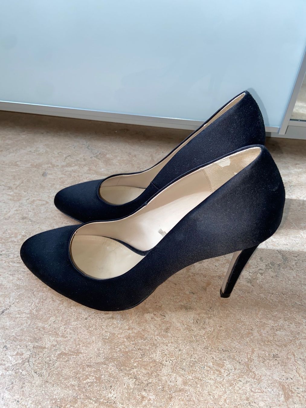 Zara Scarpe da donna: Elegante Zara Basic Pumps, schwarz, Gr. 41 – Usato da Zürich venduto da dedasiba 2