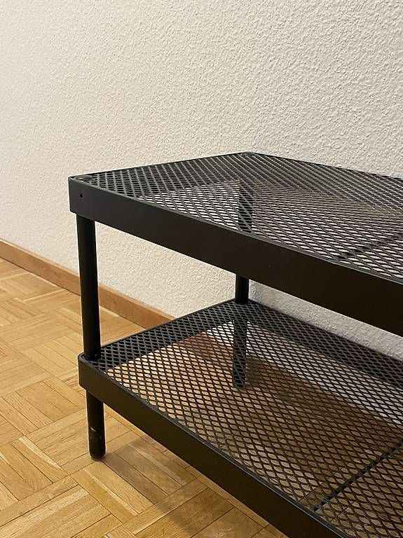 Scaffali: Regal Schuhe – Usato da Zürich venduto da Laura.JP 1