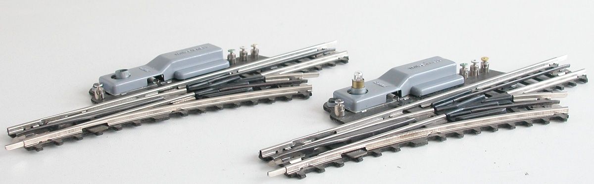 Trix Modellini di ferrovie: Trix 2 Weichen rechts elektrisch Spur H0 – Usato da Oberwil BL venduto da Klang