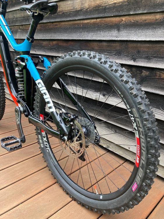 Giant Vélos: VTT Giant Glory Advanced 0, DH, Freeride, état impeccable! – D'occasion à Cousset par xgi_c7z6 3