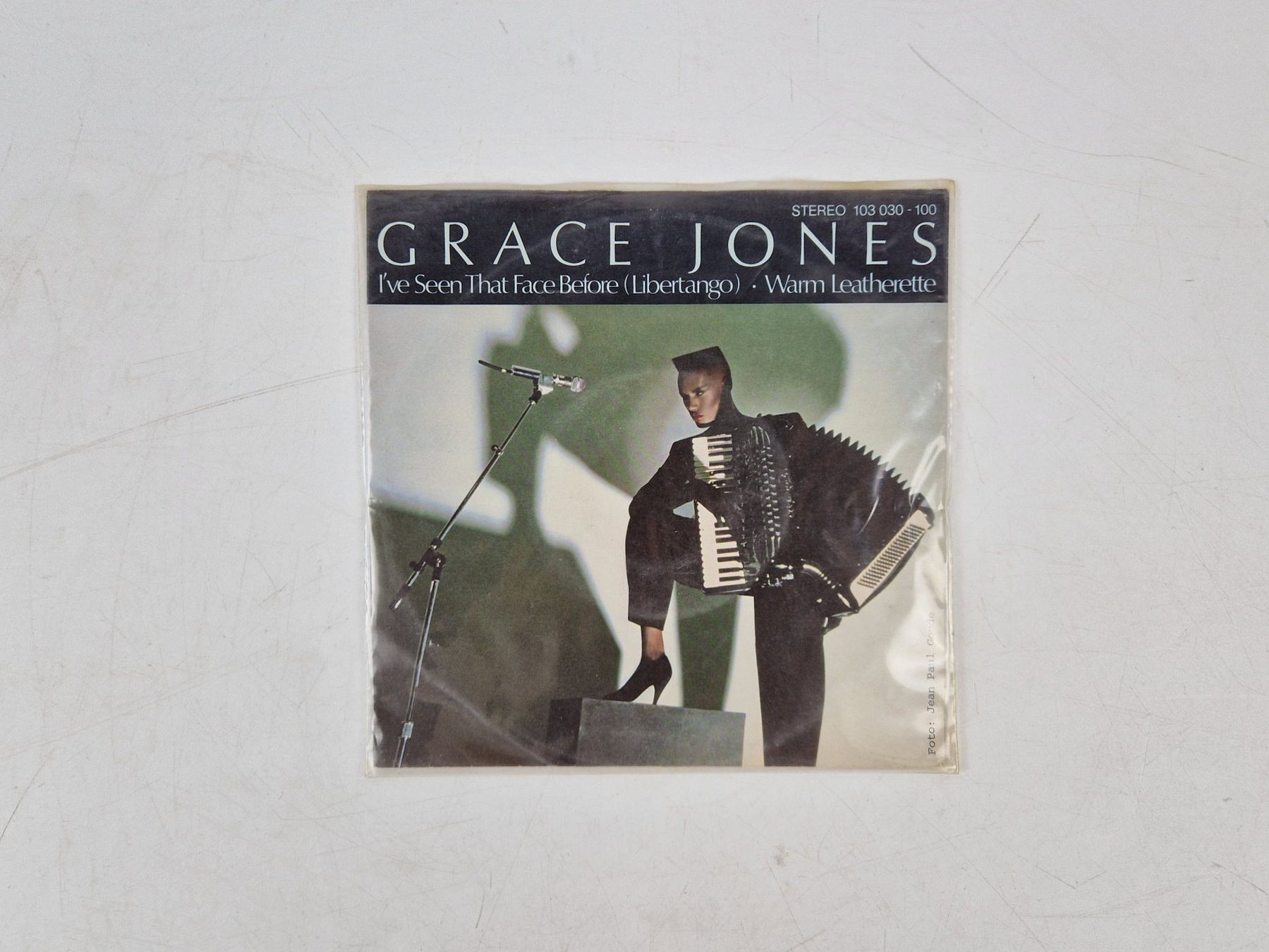 Dischi in vinile: Grace Jones (1 Single) – Usato da Muhen venduto da Restwert_Muhen