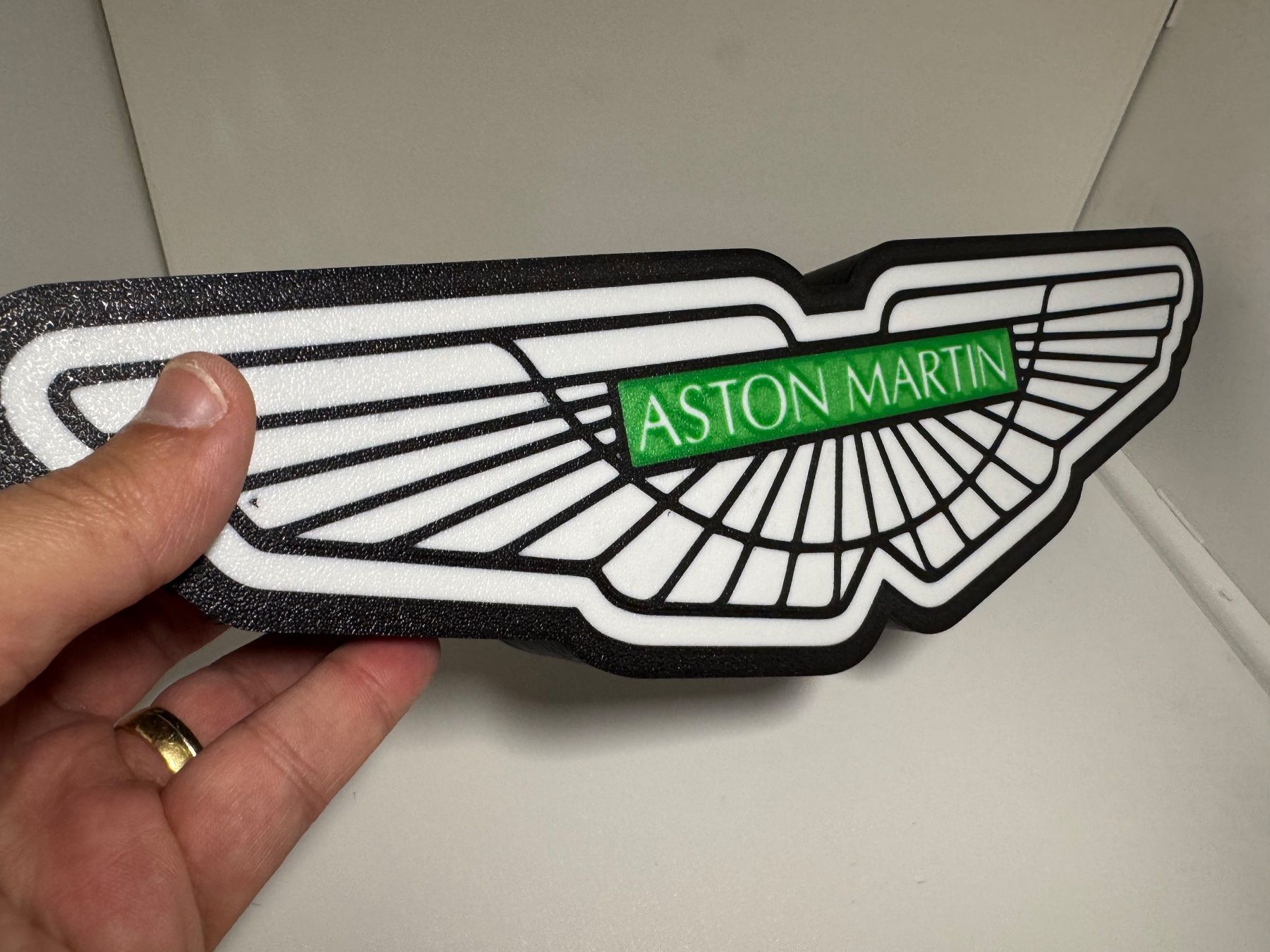 Lampade: Lightbox lumière led ASTON MARTIN – Nuovo (secondo la descrizione) da Vicques venduto da PAMB3D