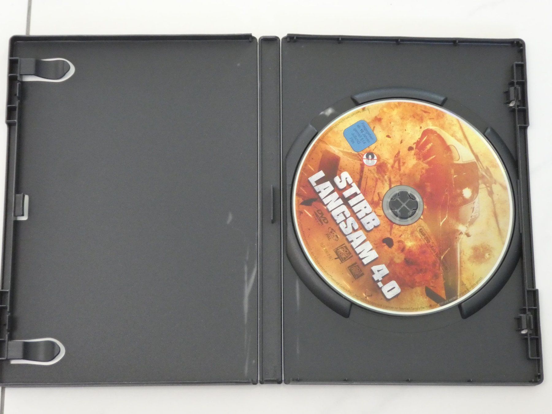 Tutti i DVDs: DVD / Stirb Langsam 4.0 – Usato da Uznach venduto da binmaley 2