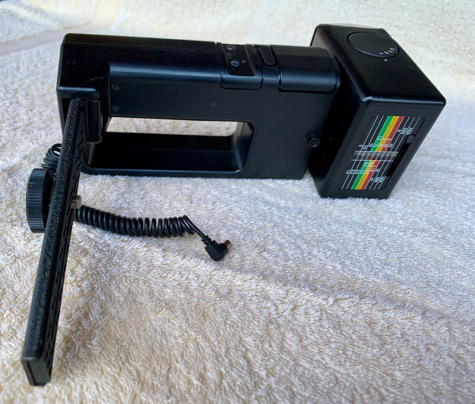 Flash: Flash Bauer E336 ABS per fotocamera . Vintage. – Usato da Vacallo venduto da Ro-Ma76 3