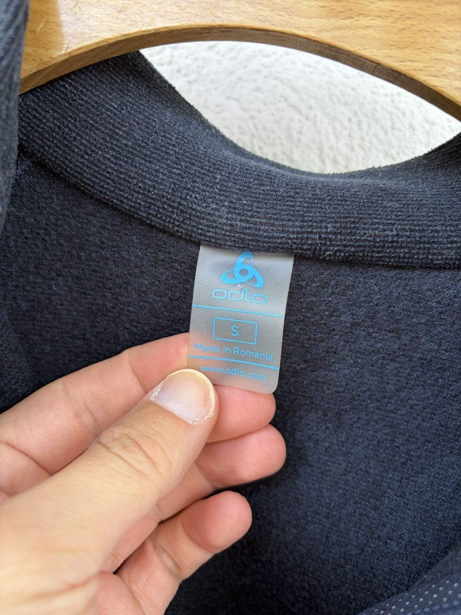 Odlo Pullover & Sweatshirts: Odlo Pullover dunkelblau Grösse S – Gebraucht aus Thalwil von Counterdude 2