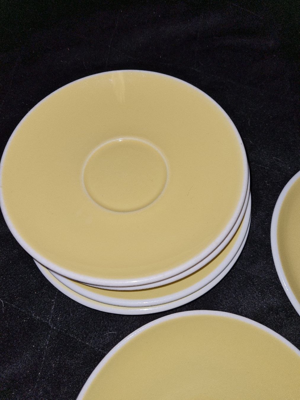Rössler Piatti: Rössler 6er Set Vintage Kaffeetassen- Unterteller – Usato da Münsingen venduto da Cuci31 1