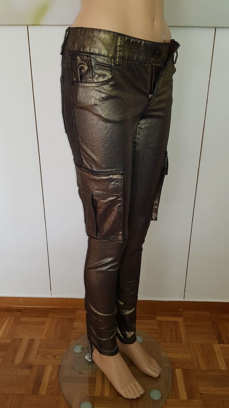 Jeans: Jeans ALICE + OLIVIA    Taille/Grosse 34 CH (2) – Usato da Cossonay-ville venduto da Super-Price-Quality 2