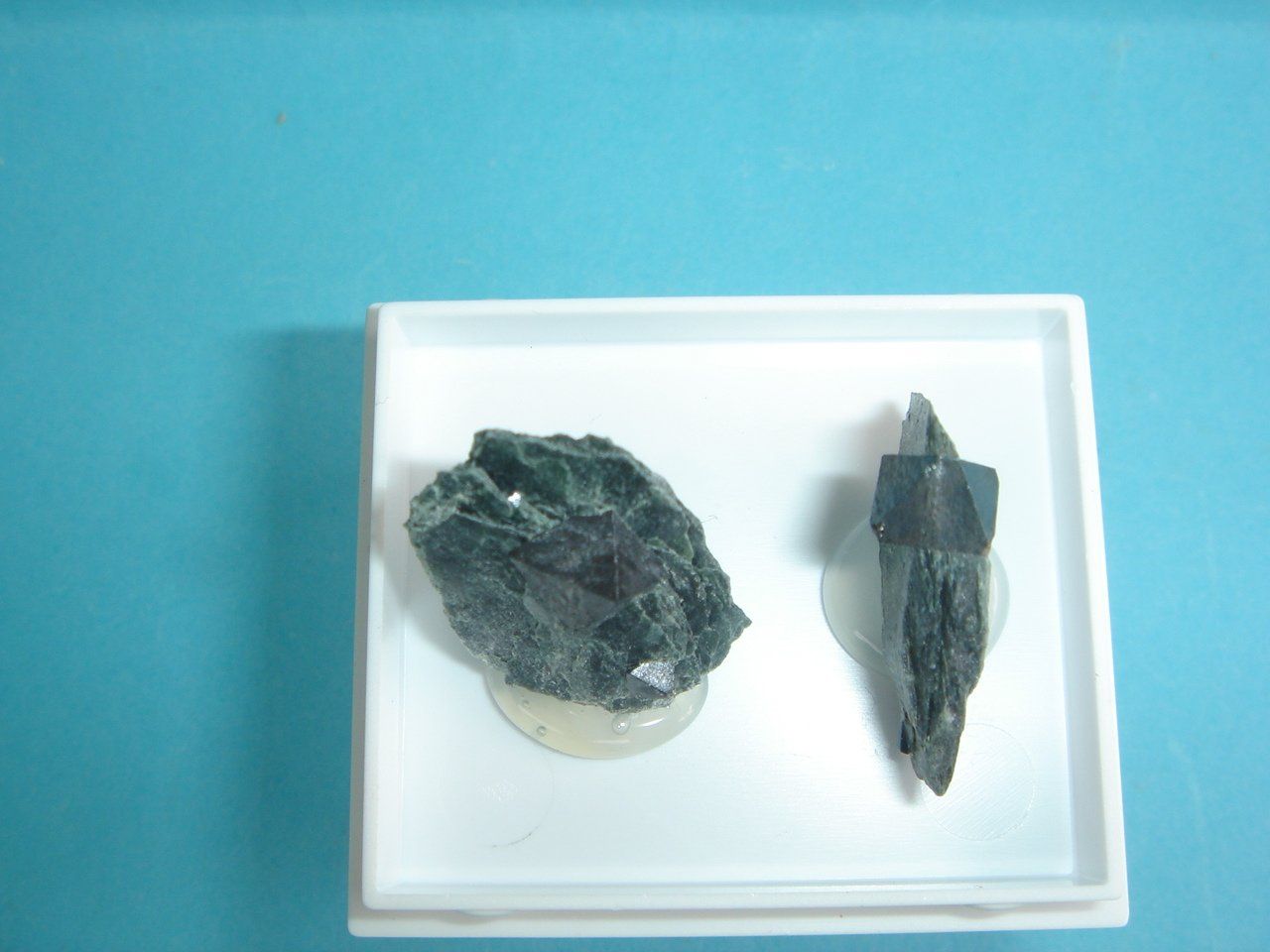 Minéraux & Lithothérapie: Magnetit perfekt Fluhalp Zermatt – Neuf (Voir description) à Büren an der Aare par Strahler0 1