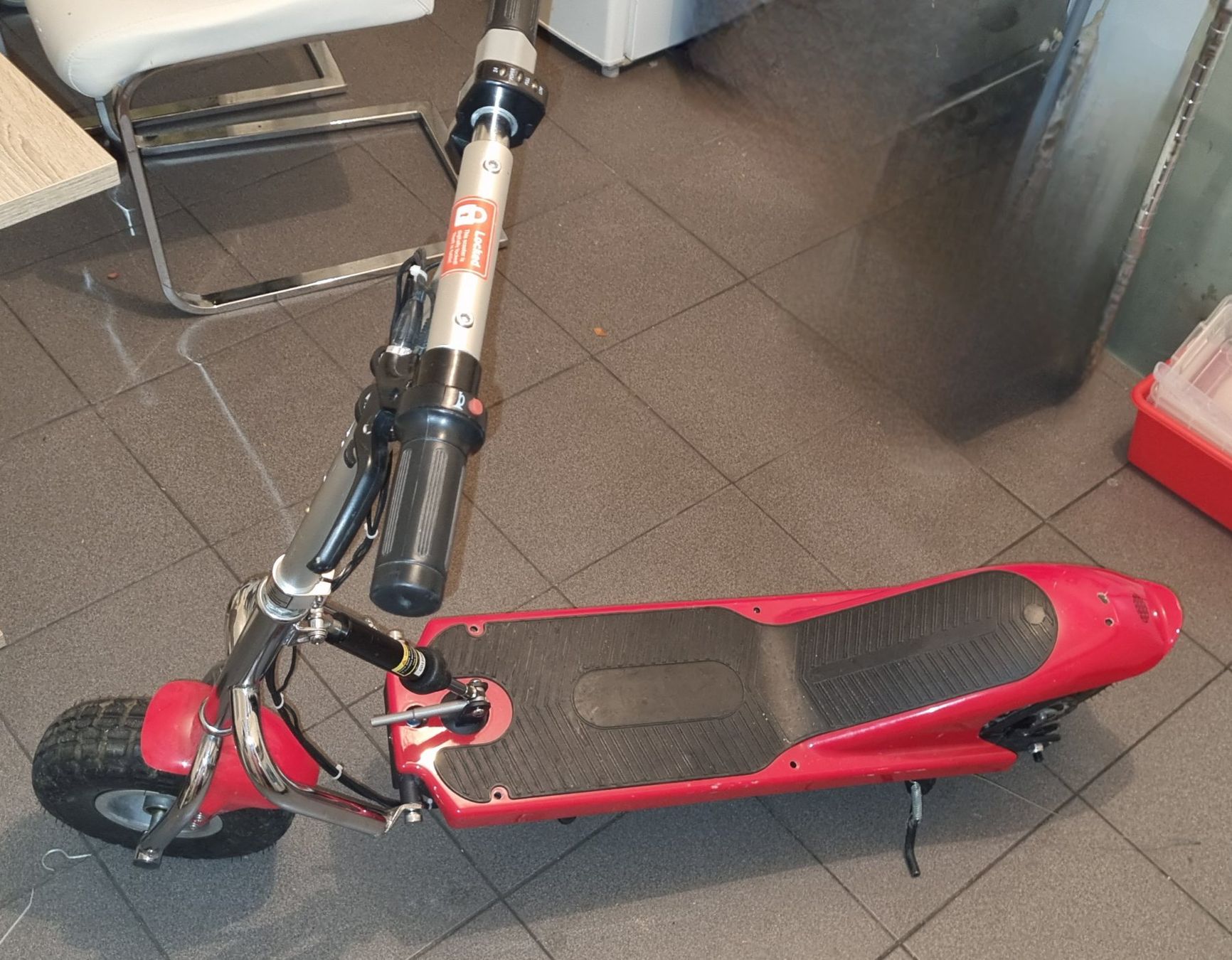 Kickboard: Elektro Scooter für Bastler/Ersatzteile – Gebraucht aus Basel von Dawid1713