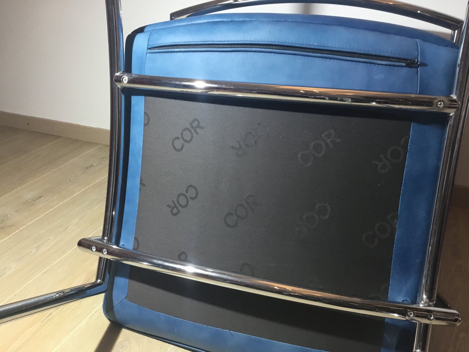 Poltrone: COR Designer-Sessel, Leder, blau – Usato da Horgen venduto da Hanibal13 4