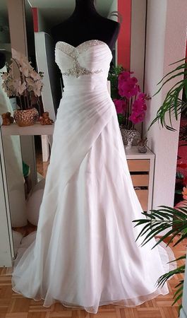 Brautkleid von Amelie, Gr. 38, Ivory NEU