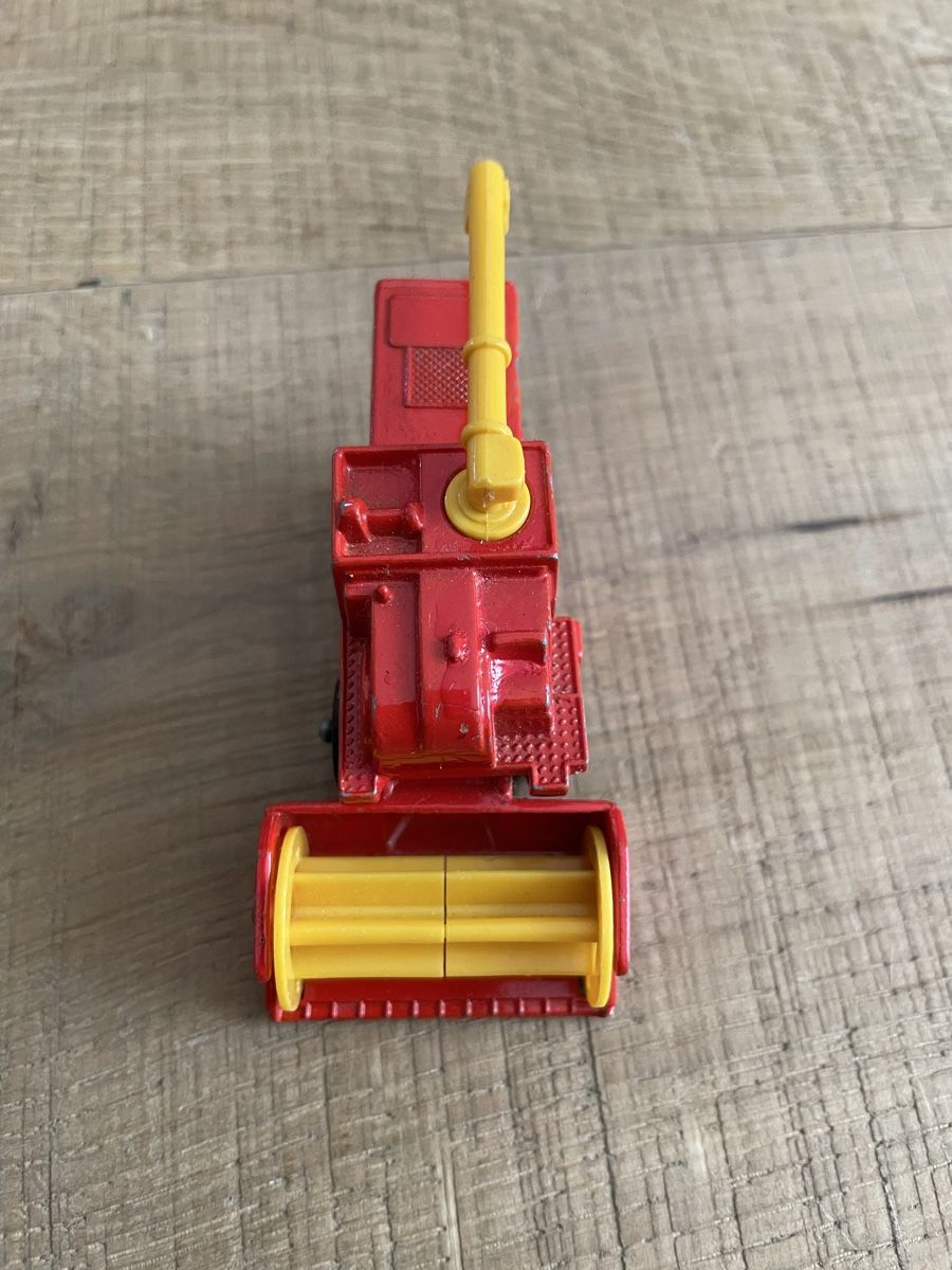 Matchbox Modellautos: Matchbox 1977 Combine Harvester Mähdrescher – Gebraucht aus Frauenfeld von Challenger77 2