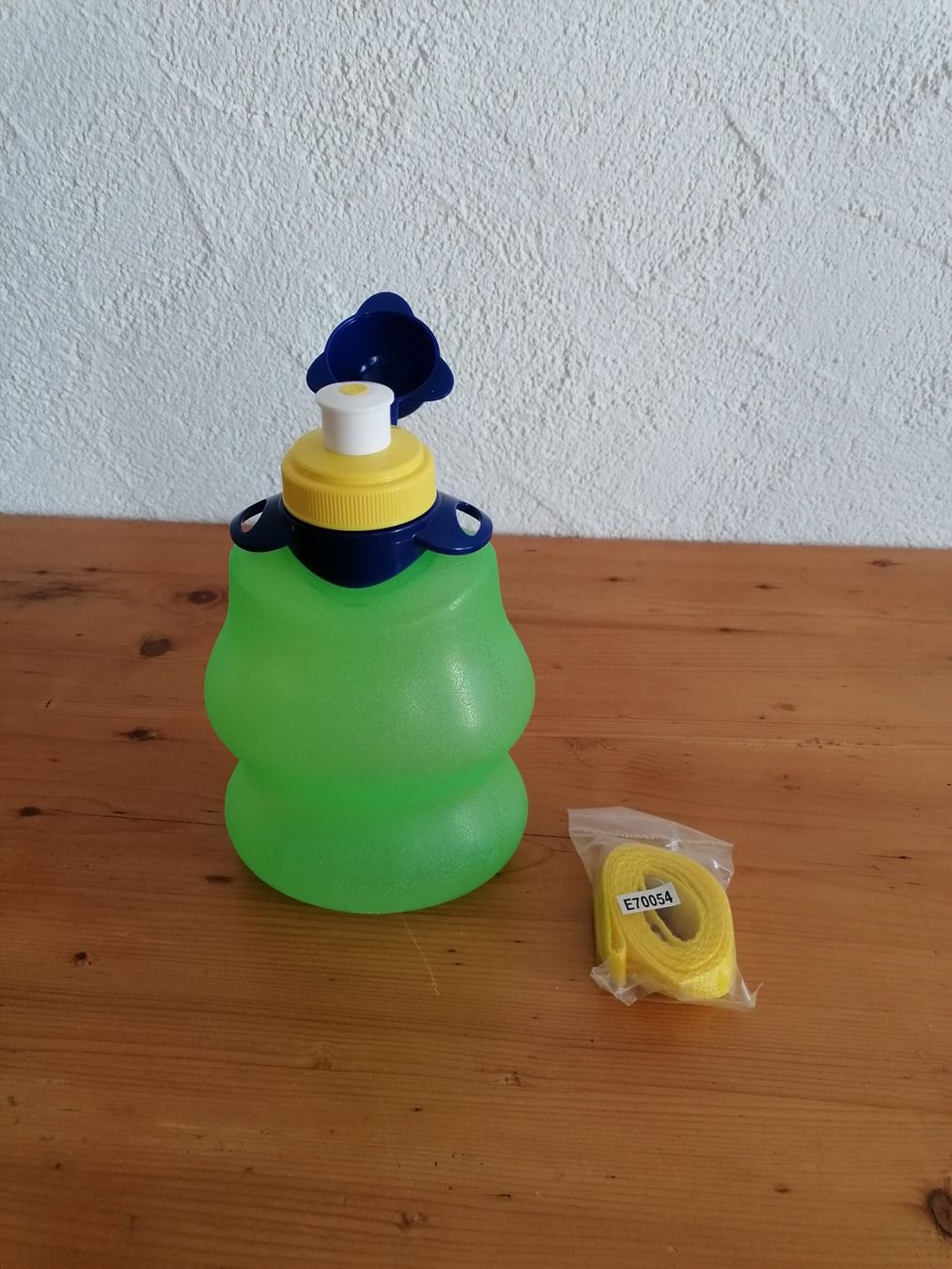 Tupperware Trinkflaschen & Thermosflaschen: Tupperware trinkflasche – Neu (gemäss Beschreibung) aus ennetmoos von Andy770098