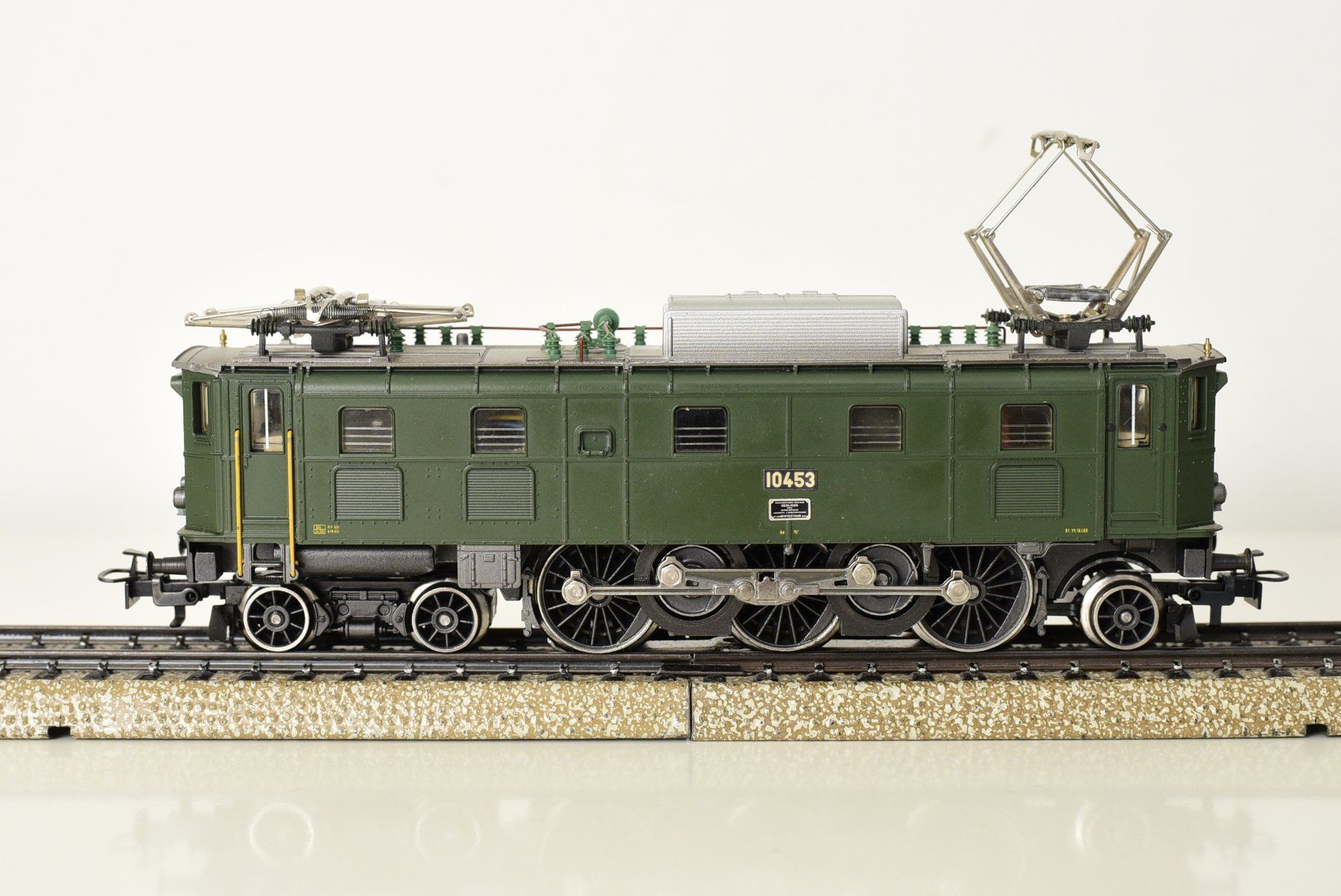 Märklin Modellini di ferrovie: Märklin 3169 Ae 3/6 digital Delta – Usato da Rheinfelden venduto da Burrima 1