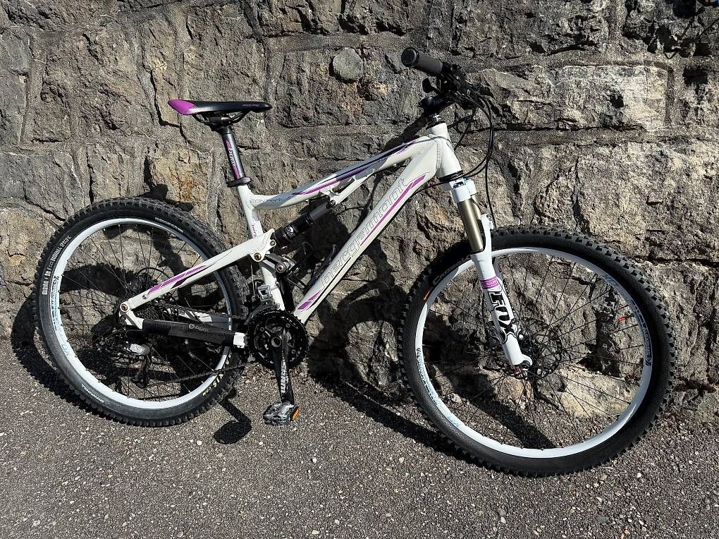 Bergamont Vélos: Bergamont Contrail 8.3 2013 – D'occasion à Balsthal par Stifu04