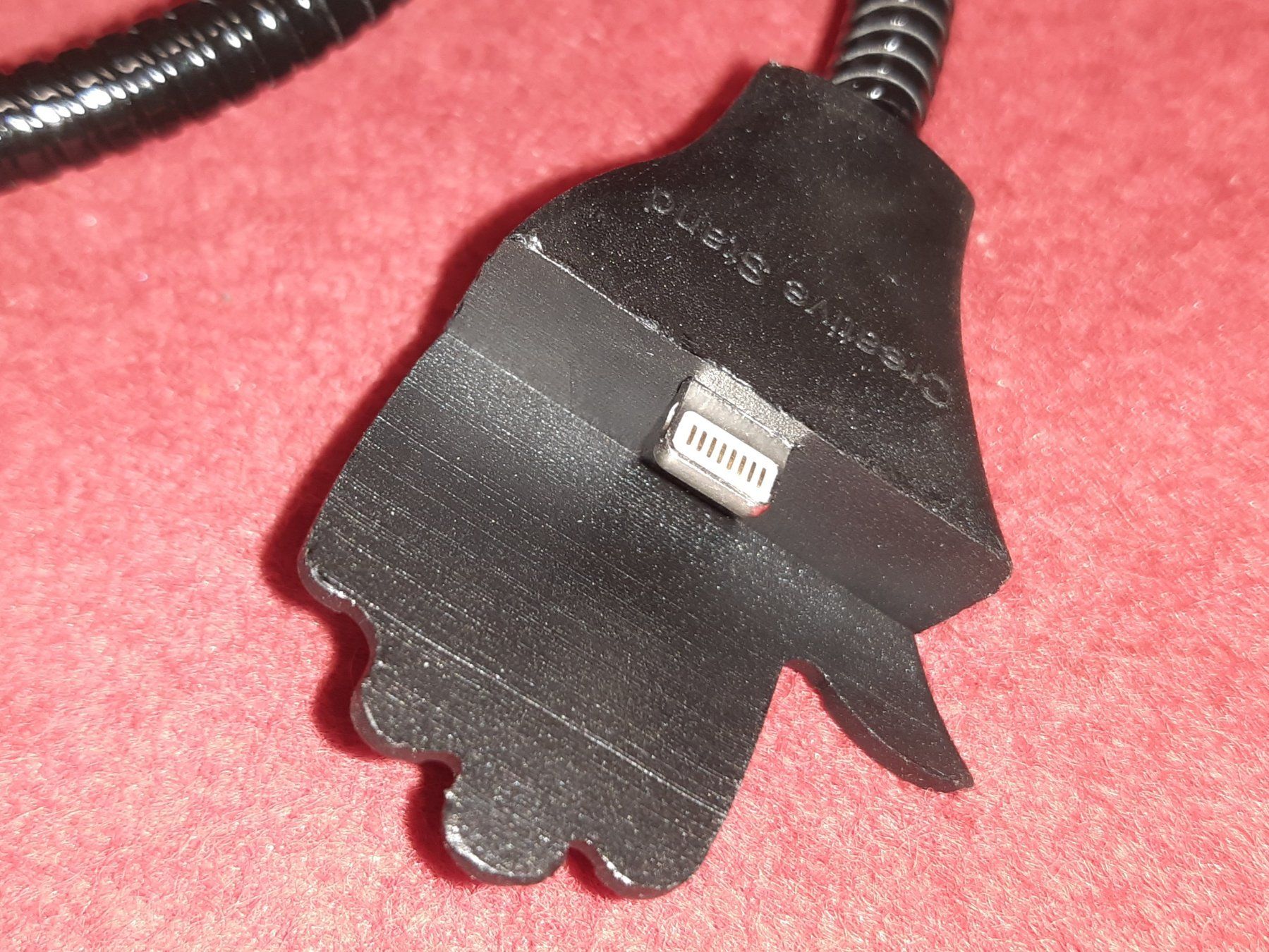 Staffe: Handyhalter USB, Ladekabel? Ab CHF 1.-!! – Usato da Lohn-Ammannsegg venduto da Molch7 2