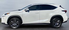 Lexus NX 300h Hybrid  Titaniumweiss, MFK 09/2026, Allrad 