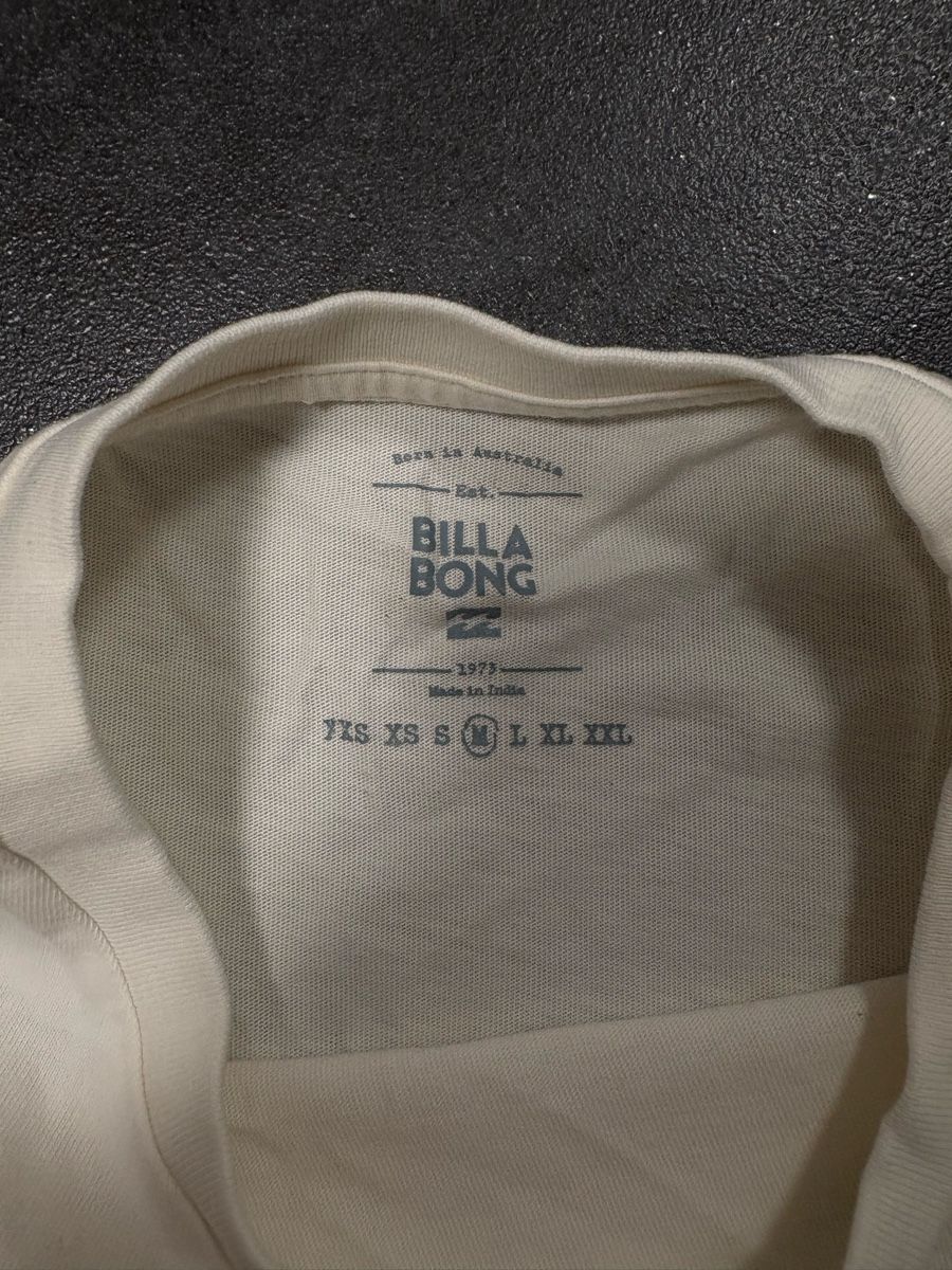 Billabong T-Shirts: Vintage Billabong T-Shirt M – Gebraucht aus Rümlang von svent 7