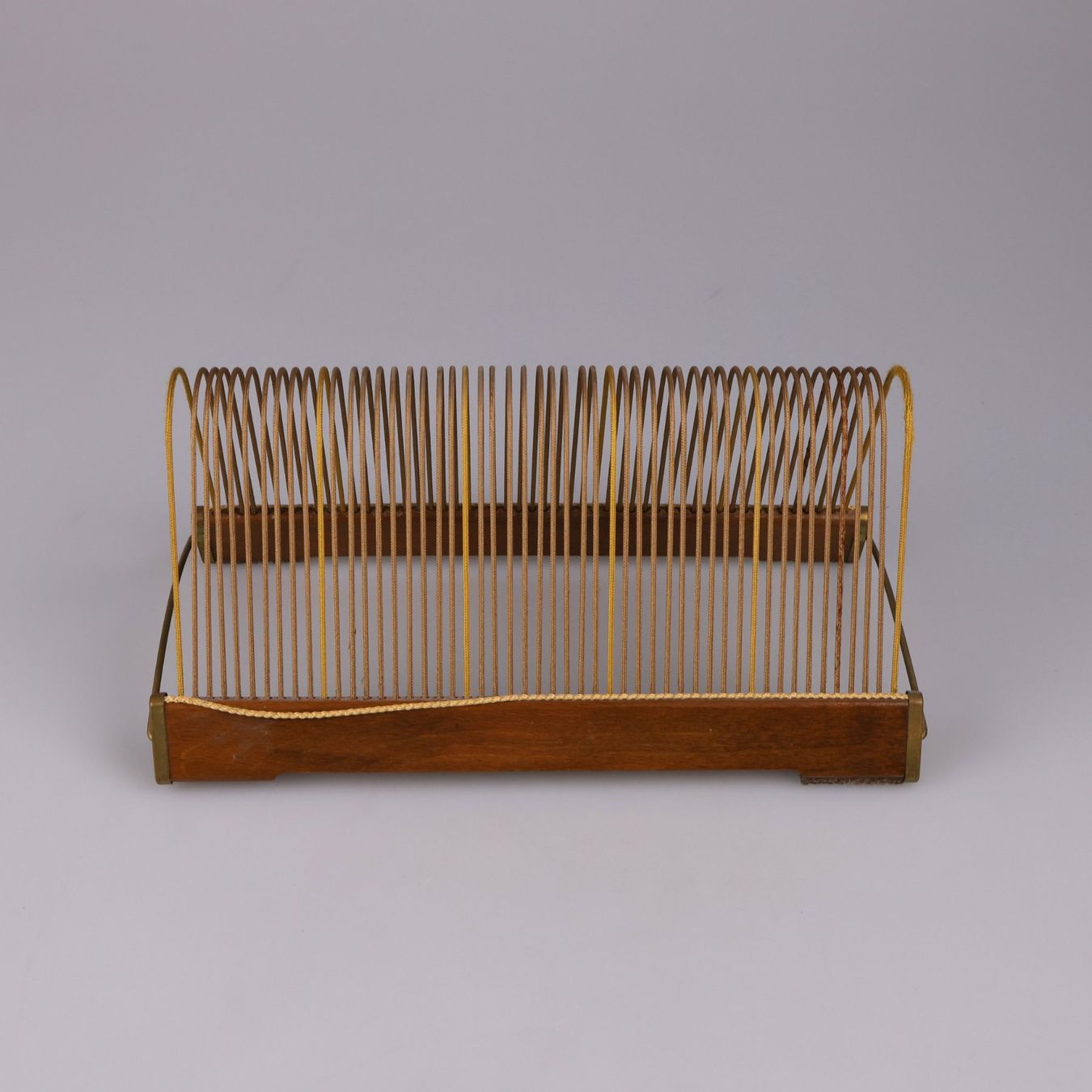 Plattofix Instrumenten-& Notenständer: Plattofix-Schallplattenständer - 50 LPs 31x17 – Gebraucht aus Volketswil von brockipfannenstil 1