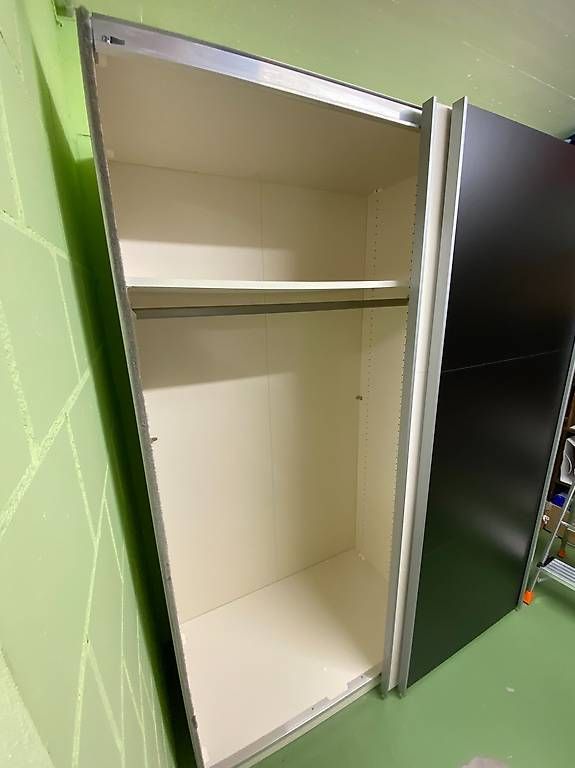 Schränke: Schiebetürkasten schwarz/weiss – Gebraucht aus Luterbach von sch_t9q7 4