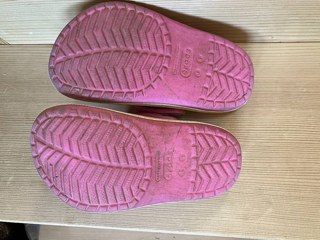 Schuhe für Jungen: Crocs 33 – Gebraucht aus Brunnadern von Bumlebee 2