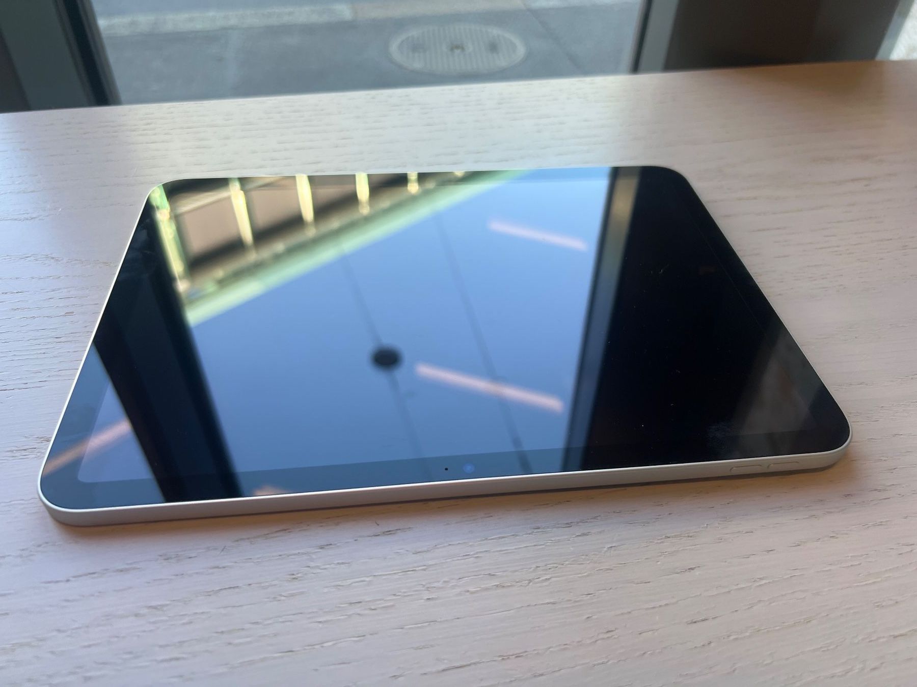 Apple Tablet PC: Neues iPad 10 – Nuovo (secondo la descrizione) da Zürich venduto da luk_c2l8